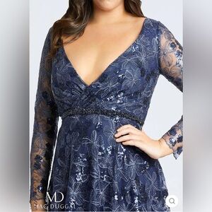NWOT Mac Duggal Deep Blue Floral Lace Gown